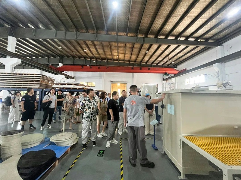 長(zhǎng)三角智造雙城匯走進(jìn)依斯倍 (3)