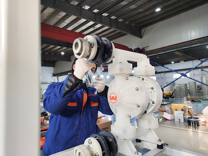 污水處理設(shè)備泵