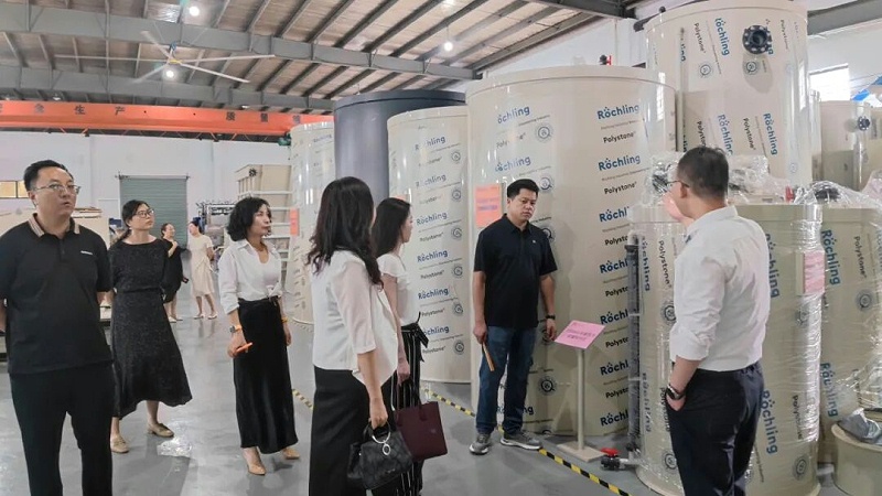 蘇州新一代企業家商會走進依斯倍 (3)