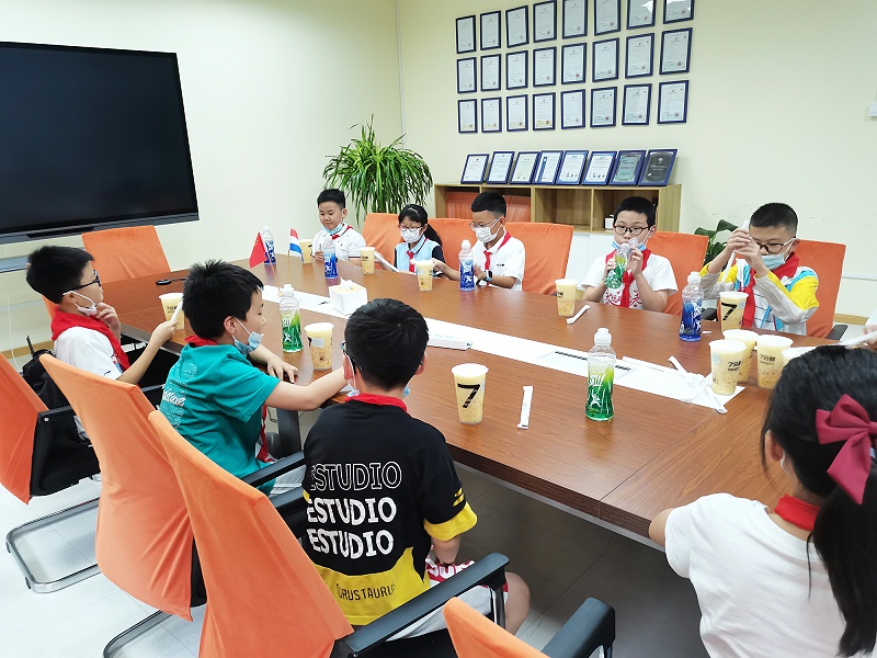 帶城小學紅領巾假日小隊走進依斯倍環保，開展校外實踐學習活動