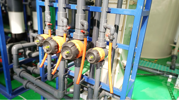 工業(yè)廢水為什么要用聚鐵進行絮凝吸附預處理？