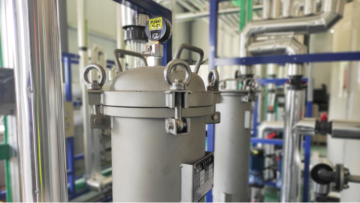 污水處理設(shè)備中保安過濾器工作原理