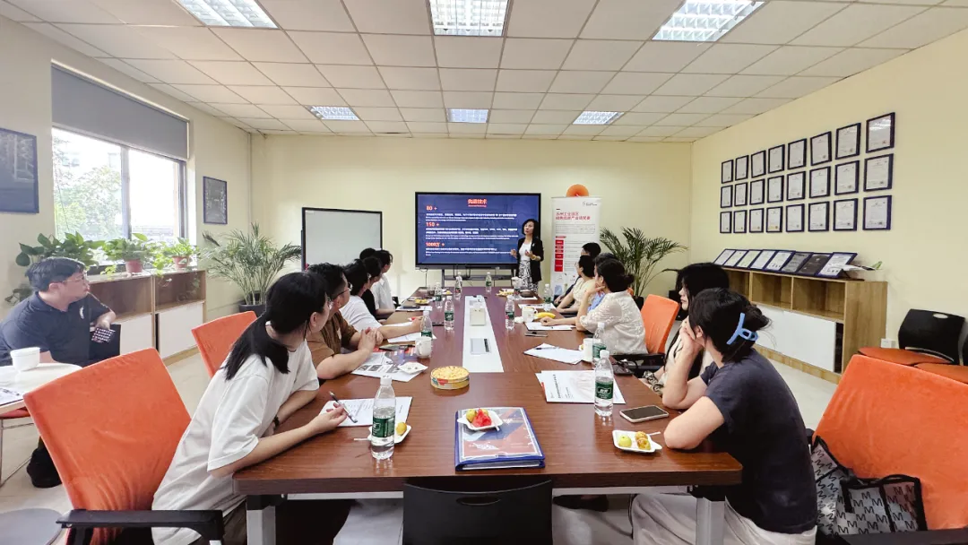 蘇州工業(yè)園區(qū)綠色產(chǎn)業(yè)聯(lián)盟協(xié)會(huì)走進(jìn)依斯倍，共探綠色發(fā)展新路徑